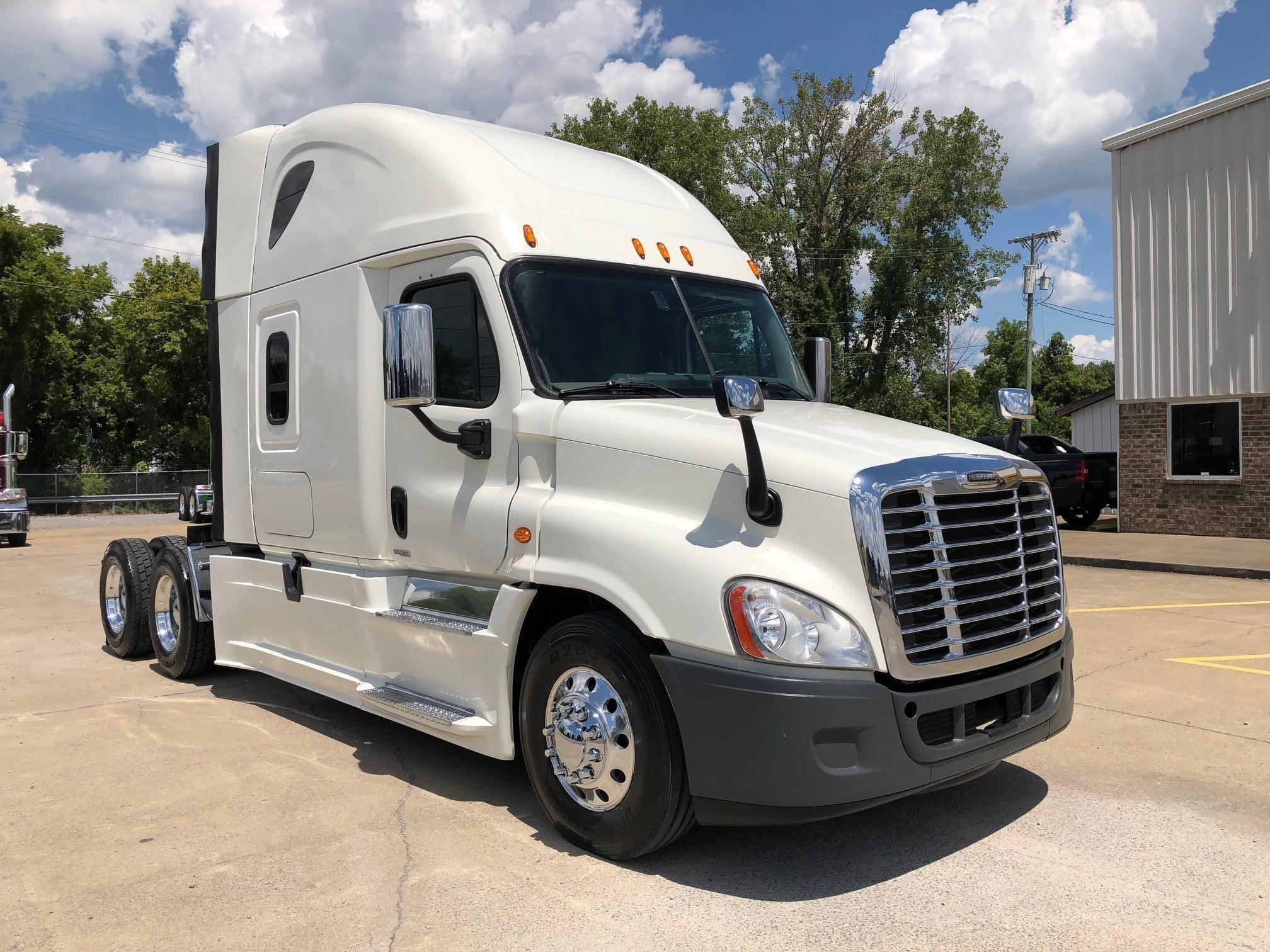 Used Heavy Duty Trucks For Sale Thompson Machinery